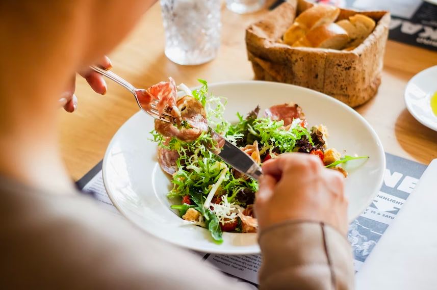 Eating Healthy Foods